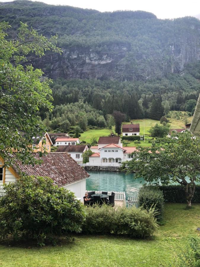 Stryn - House By The River מראה חיצוני תמונה